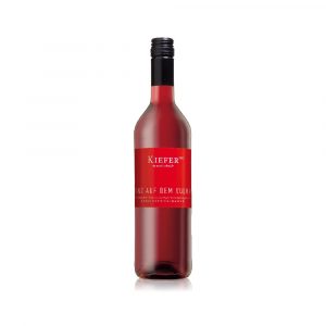 Flasche Kiefer Wein, rot, elegantes Design