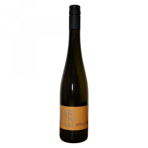 Flasche Rieslingwein mit Etikett