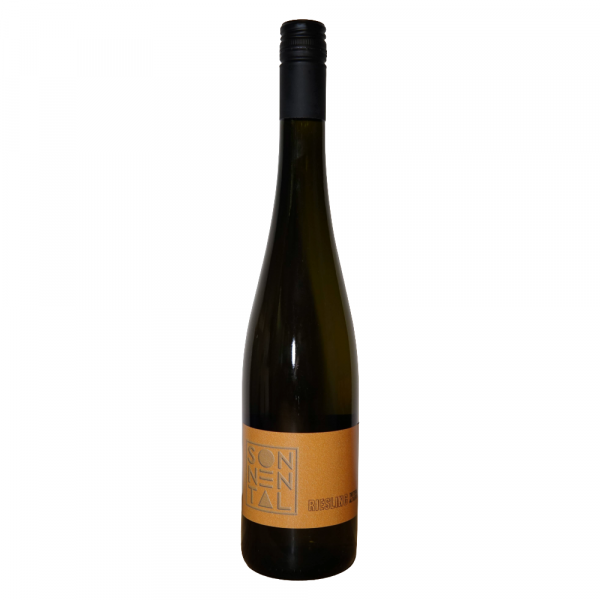 Flasche Rieslingwein mit Etikett